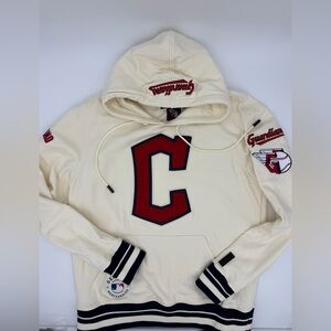 Pro Standard Cleveland Guardians Retro Classic Pullover Hoodie size medium